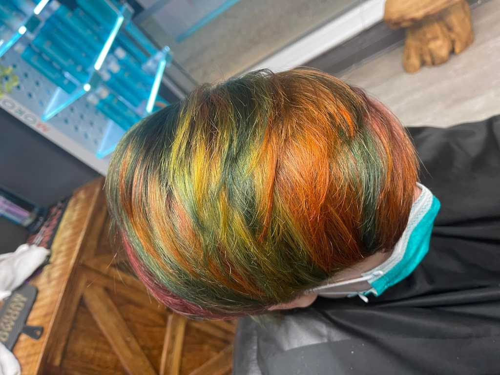 Expressive vivid hair color with contrasting tones